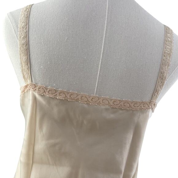NWT Vintage 90s Wondermaid Non-Cling Beige Satin Lacy Full Slip Dress Size 34 - Picture 6 of 12